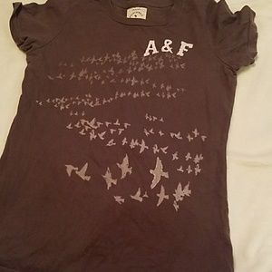 Abercrombie tshirt